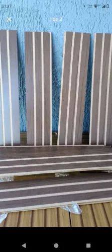 Kit com 19 placas de painel ripado 45x10