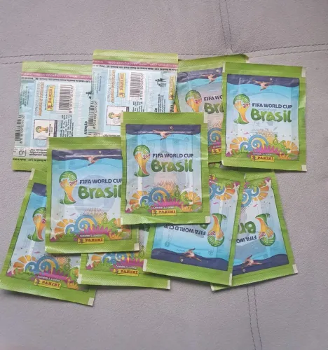 12 Pacotes Figurinha Copa 2014