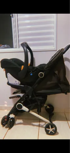 Carrinho de bebê +bebê conforto