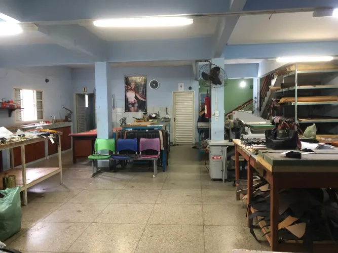 Prédio/Edifício inteiro para venda possui 360 metros quadrados com 3 quartos