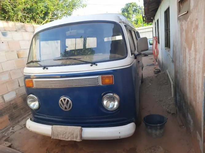 Volkswagen Kombi Standard/ Luxo/ Serie Prata 2005