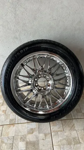 Rodas e pneu Goodyear
