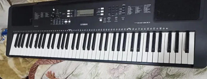 Teclado Yamaha PSR-EW300