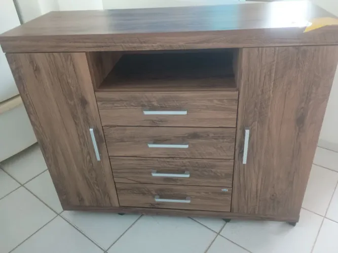 Comoda semi nova