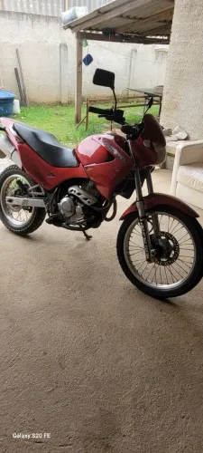 Falcon 400 2003 vermelha