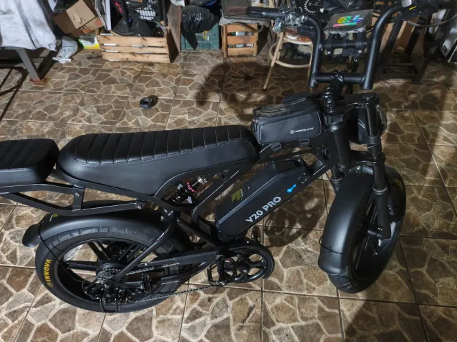 V20 pro bike elétrica 316 KM semi nova