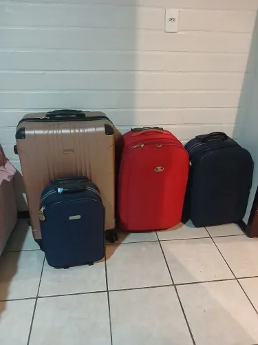 Malas vendo separadamente