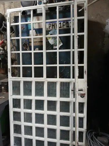 Porta com Janela Seminova