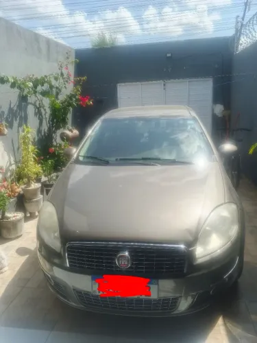 Fiat Linea LX 1.9/ 1.8 Flex 16V Dualogic 4P 2010