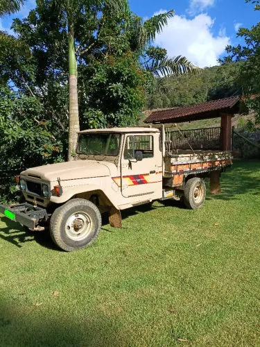 Toyota Band.Picape Chassi Longo Diesel 1986