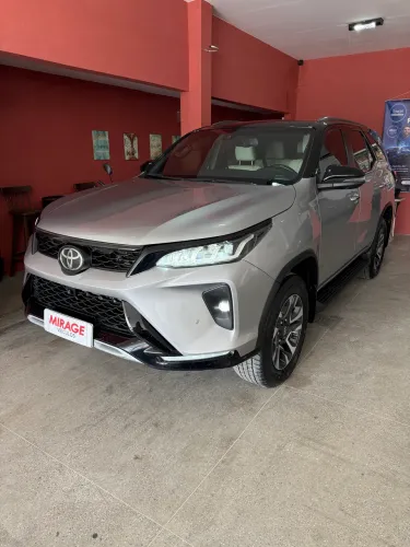 Toyota Hilux SW4 Diamond 2.8 TB 4X4 Die. Aut. 2022