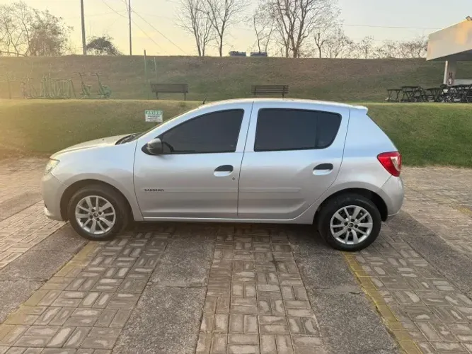Renault Sandero Authentique Flex 1.0 12V 5P 2018