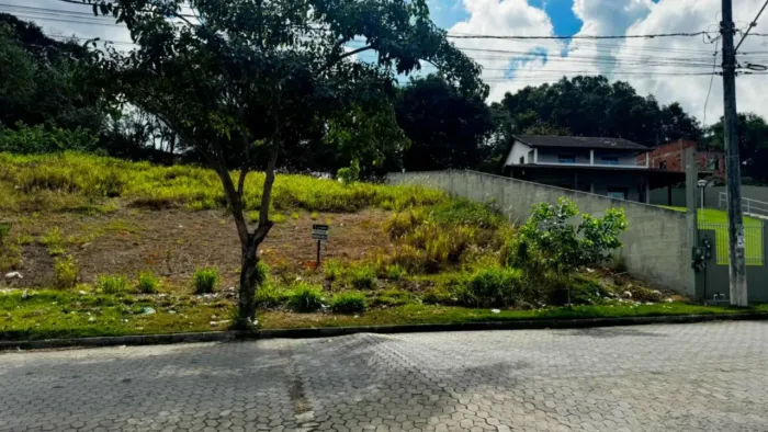 Vende-se Lote com 505,65m² no Loteamento Vista de Vitória!