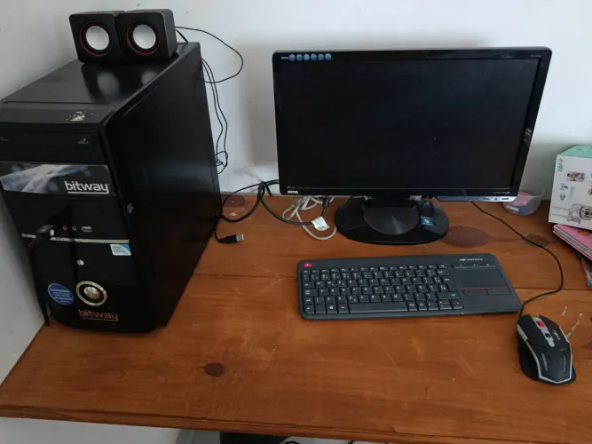 Computador i5 16GB RAM e 256 de memória SSD