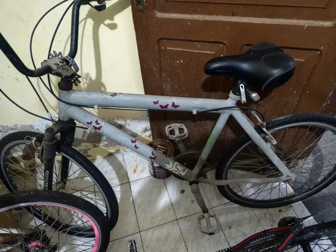 Vendo bicicleta com quadro de aluminio