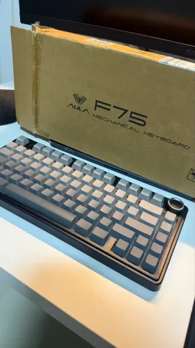Aula F75 pro