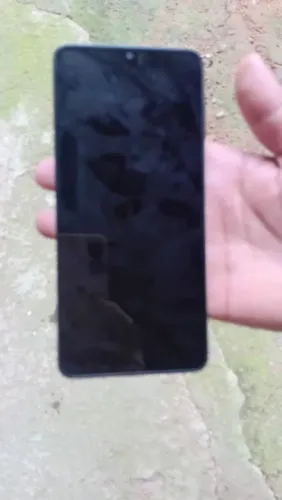 Vendo esse celular Motivo nao to conseguindo pagar