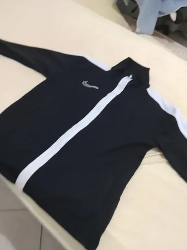 Nike academy de frio 23
