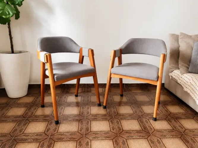 2 Cadeiras de Jantar Madeira e Linho com Braços Elegante e Moderna