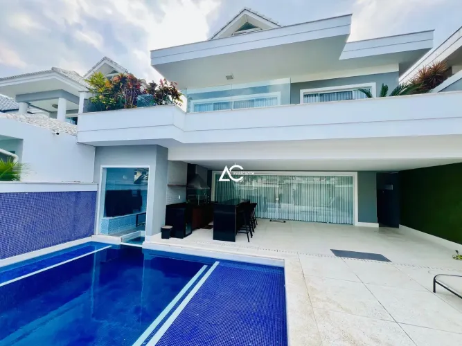 Casa de Luxo na Barra da Tijuca para venda ou locação : 4 Quartos, 4 Suítes, 3 Salas - Ven