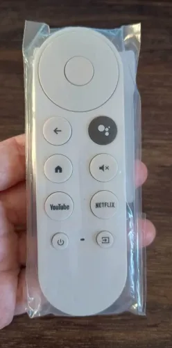 Controle Remoto Para Google Chromecast 4k Smart Tv Cor Branco