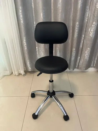 Mocho preto cromado semi novo