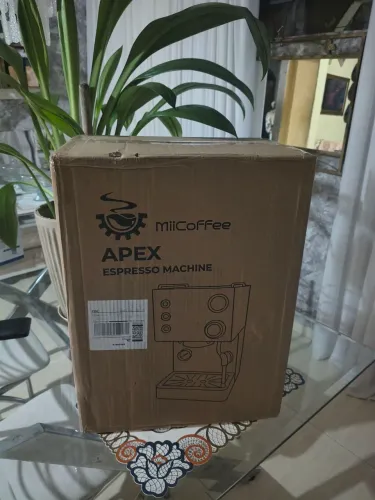 Vendo nova na caixa zero MiiCoffee Apex Espresso Machine, provavelmente a Apex V2.