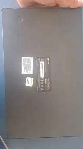 Switch TP-Link TL-SF1024D ? 24 portas RJ-45