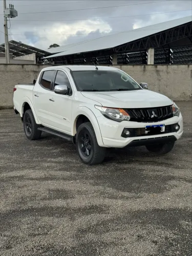 Mitsubishi L200 Triton Sport HPE 2.4 CD Diesel Aut. 2018