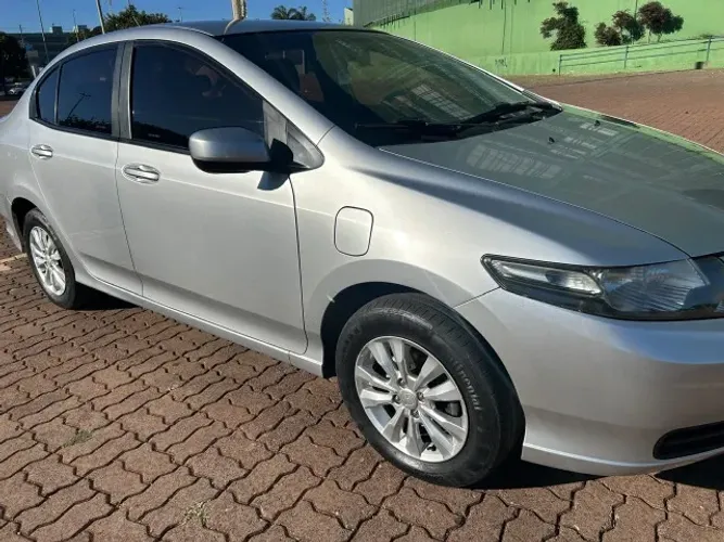 Honda City Sedan LX 1.5 Flex 16V 4P Mec. 2013