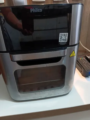 Vendo ayr frier 1800w ótimo estado funciona perfeito 220w todas as funções marca philco