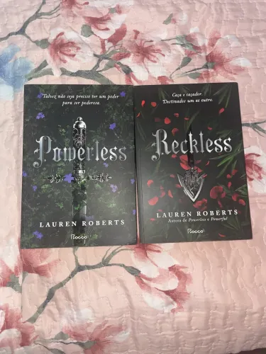 Livros série Powerless 