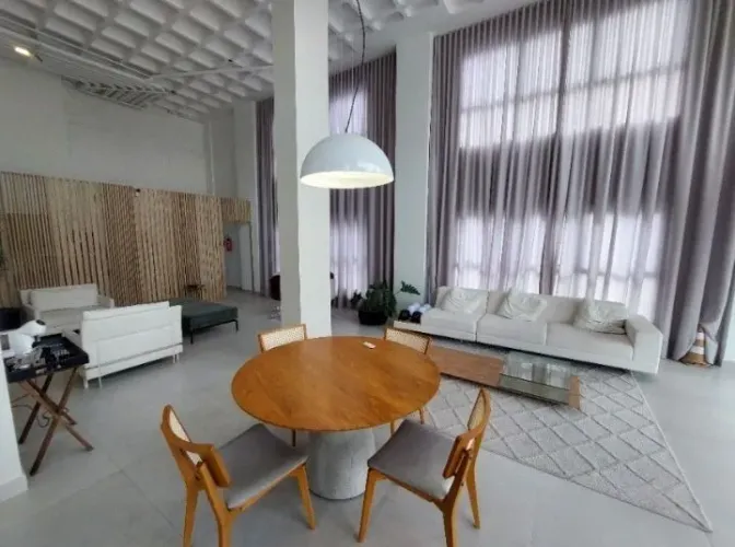 Loja Comercial com 500 m² e 8 vagas para alugar em Florianópolis/SC