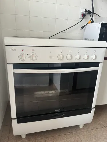 Fogão Bosch 5 bocas mesa inox - forno com timer, grill e luz