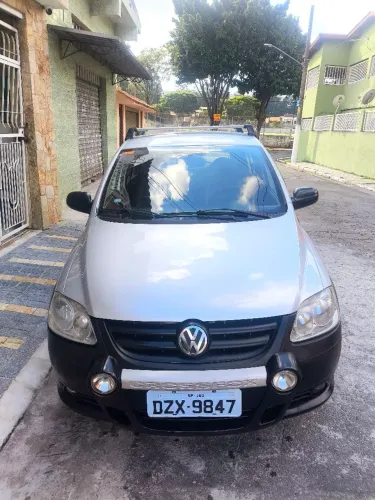Volkswagen Crossfox 1.6 MI Total Flex 8V 5P 2010