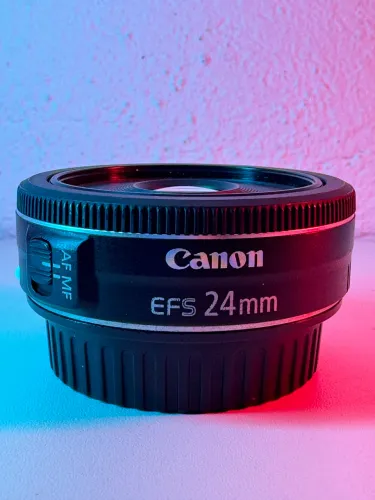 Lente Canon 24 mm f/2.8