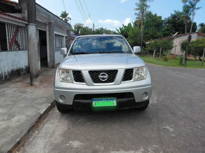 Nissan Frontier XE CD 4X2 2.5 TB Diesel 2012