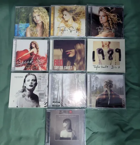 Kit CD + DVD Taylor Swift (incluindo importados e lacrados)