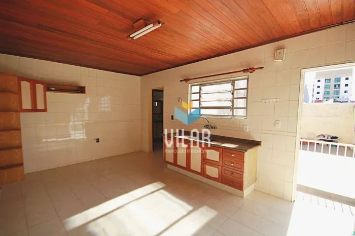 Casa com 3 dormitórios para alugar, 61 m² por R$ 2.240,35/mês - Vila Santana - Sorocaba/SP