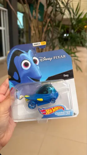 Hot Wheels Characters Cars Dory Procurando Nemo Disney
