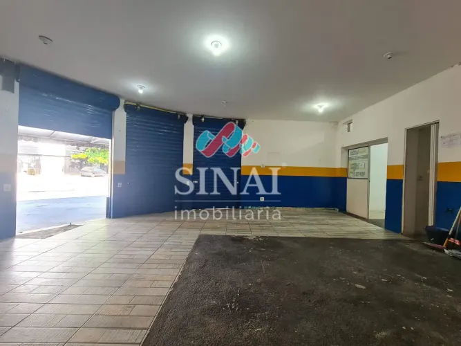 Loja com Amplo Espaço e Banheiro na Vila da Penha