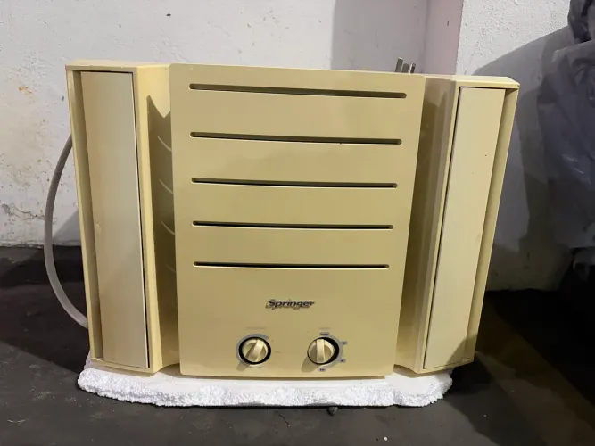 Ar condicionado Springer 7.500 Btus
