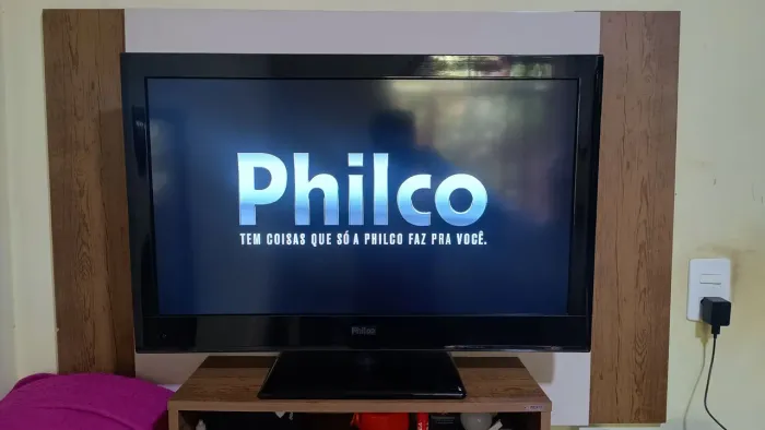 Tv 32 Philco / com painel
