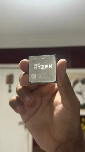 Processadores Ryzen 5 2600 e Ryzen 5 1400