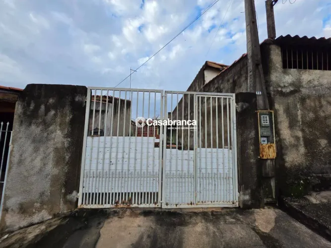 Casa à venda com 1 quarto, Jardim São Marcos - Sorocaba/SP.