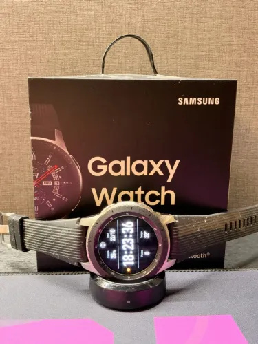 Samsung Galaxy Watch 46mm Bluetooth - Prata (Com Caixa e Carregador)