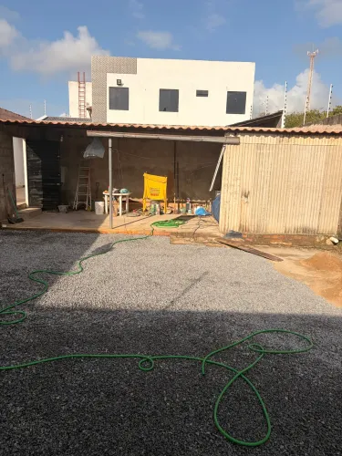 Casa residencial e comercial - Francês