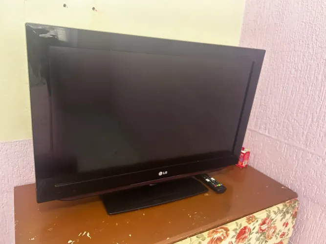 TV LG LCD 32 polegadas 