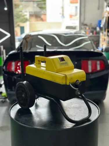 Karcher HD 585, 220v, recém revisada, parcelo no cartão.