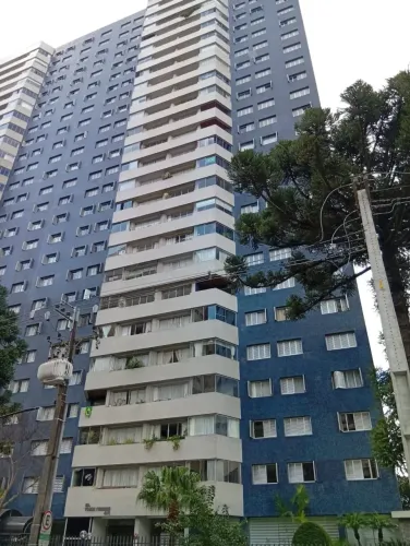 Apartamento 4 dormitórios no Centro de Curitiba